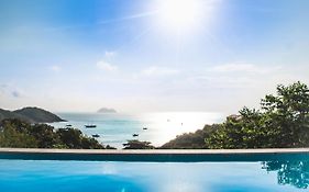 Joao Fernandes Hotel
